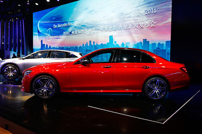 創(chuàng)新，啟未來(lái) 奔馳攜新產(chǎn)品登陸2016廣州車展，云平臺(tái)服務(wù)引領(lǐng)汽車新紀(jì)元